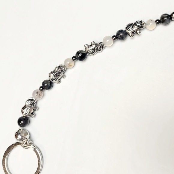 Elephant Beaded Keychain Handmade - Picture 2 of 4